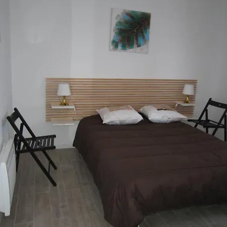 T2 Renove, 4 Couchages, Parking, Face Plage, Centre De Saint-cyprien - Fr-1-106-74 Apartment Saint-Cyprien (Pyrenees-Orientales)