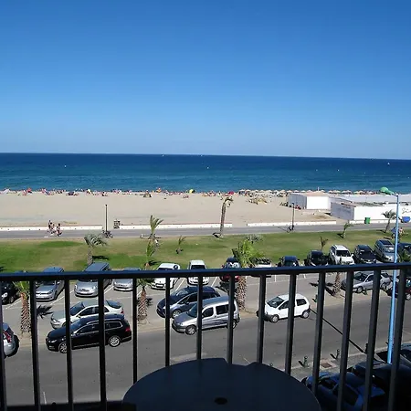 T2 Renove, 4 Couchages, Parking, Face Plage, Centre De Saint-cyprien - Fr-1-106-74 شقة سان سيبريان