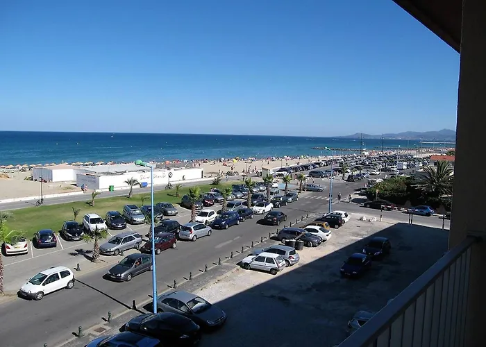 Appartamento T2 Rénové, 4 Couchages, Parking, Face Plage, Centre De Saint-cyprien - Fr-1-106-74