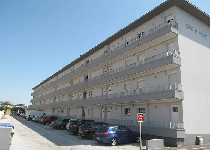 Appartamento T2 Rénové, 4 Couchages, Parking, Face Plage, Centre De Saint-cyprien - Fr-1-106-74