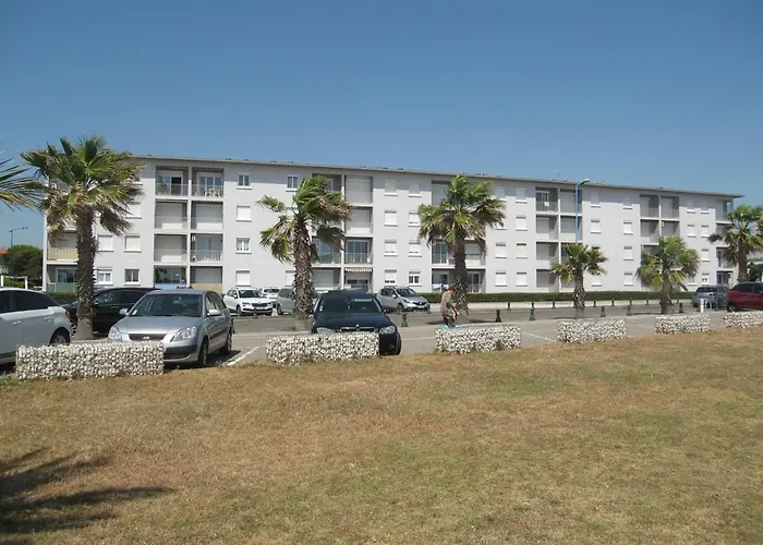 Appartamento T2 Rénové, 4 Couchages, Parking, Face Plage, Centre De Saint-cyprien - Fr-1-106-74 Saint-Cyprien (Pyrenees-Orientales)